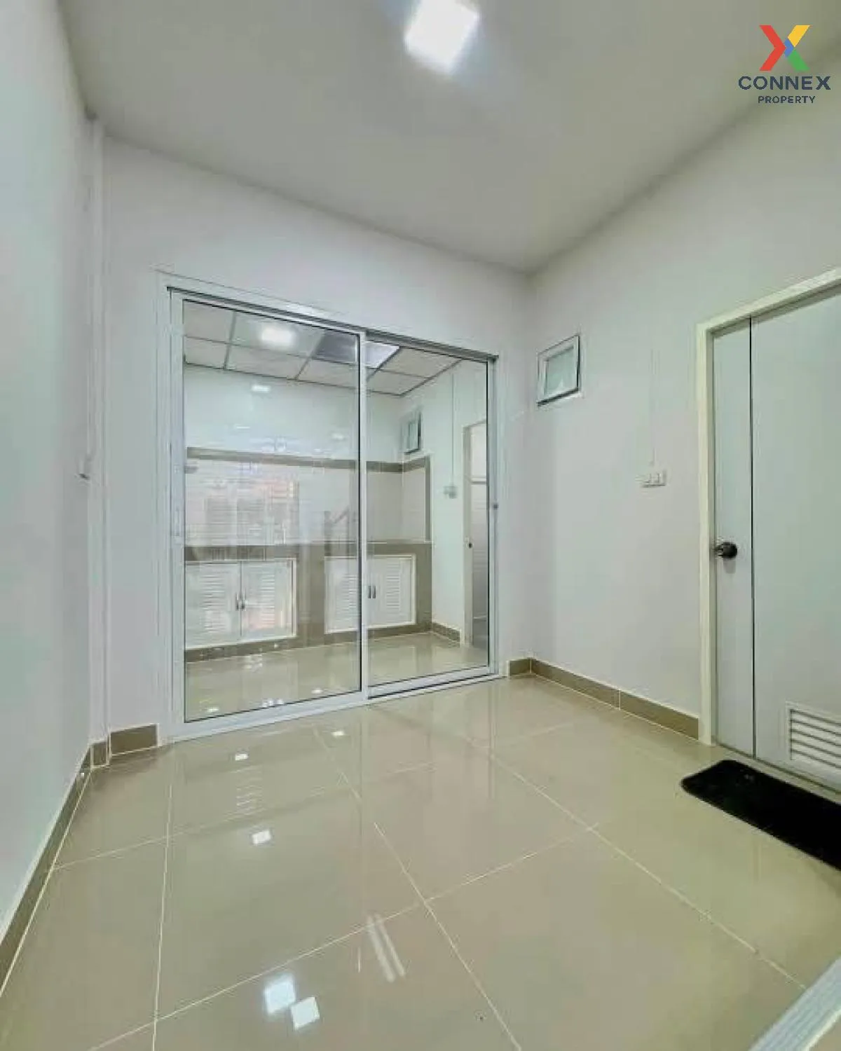 ขายทาวน์เฮ้าส์/ทาวน์โฮม  บ้านบัวทอง 2 รีโนเวทใหม่ บางรักพัฒนา บาง