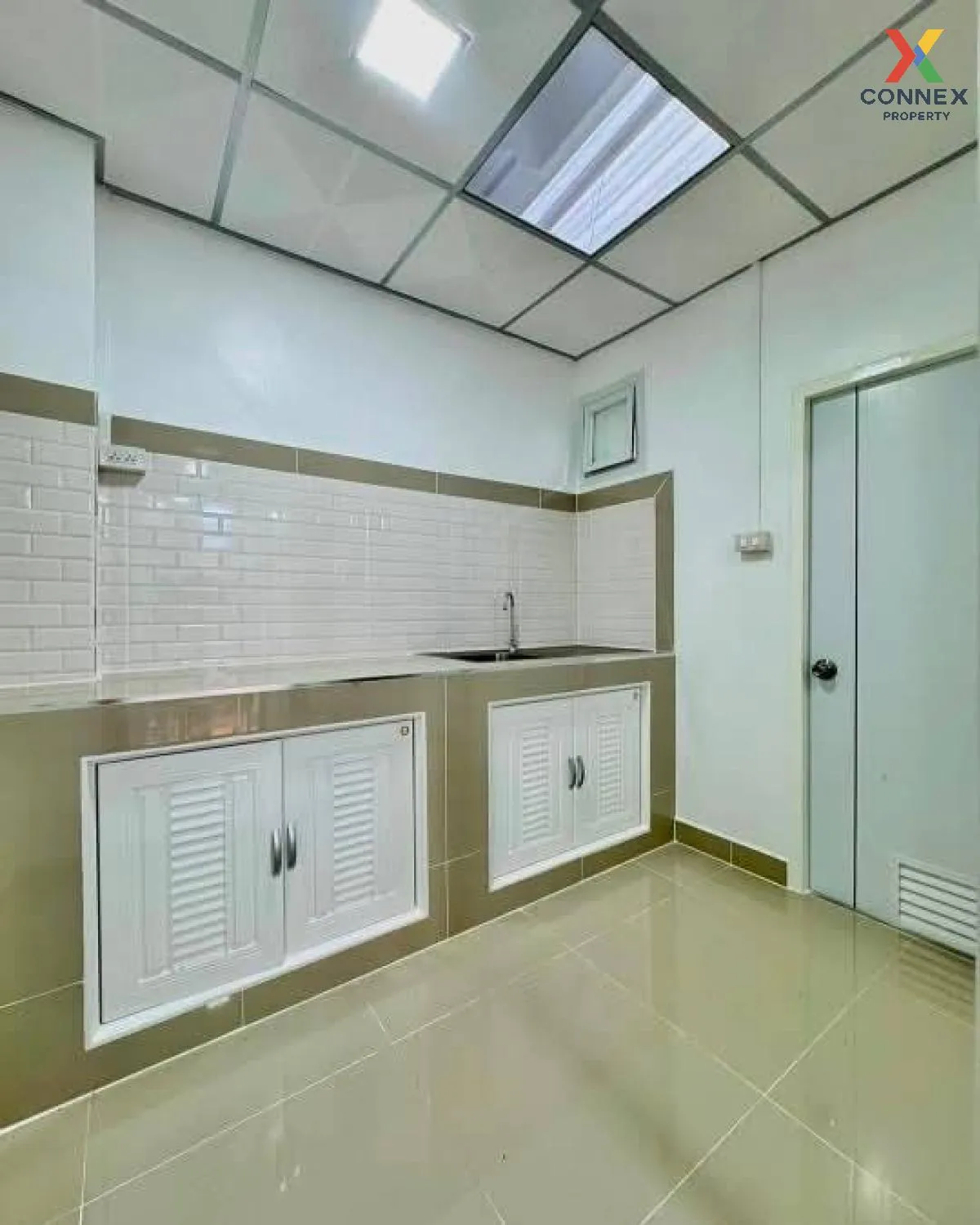 ขายทาวน์เฮ้าส์/ทาวน์โฮม  บ้านบัวทอง 2 รีโนเวทใหม่ บางรักพัฒนา บาง