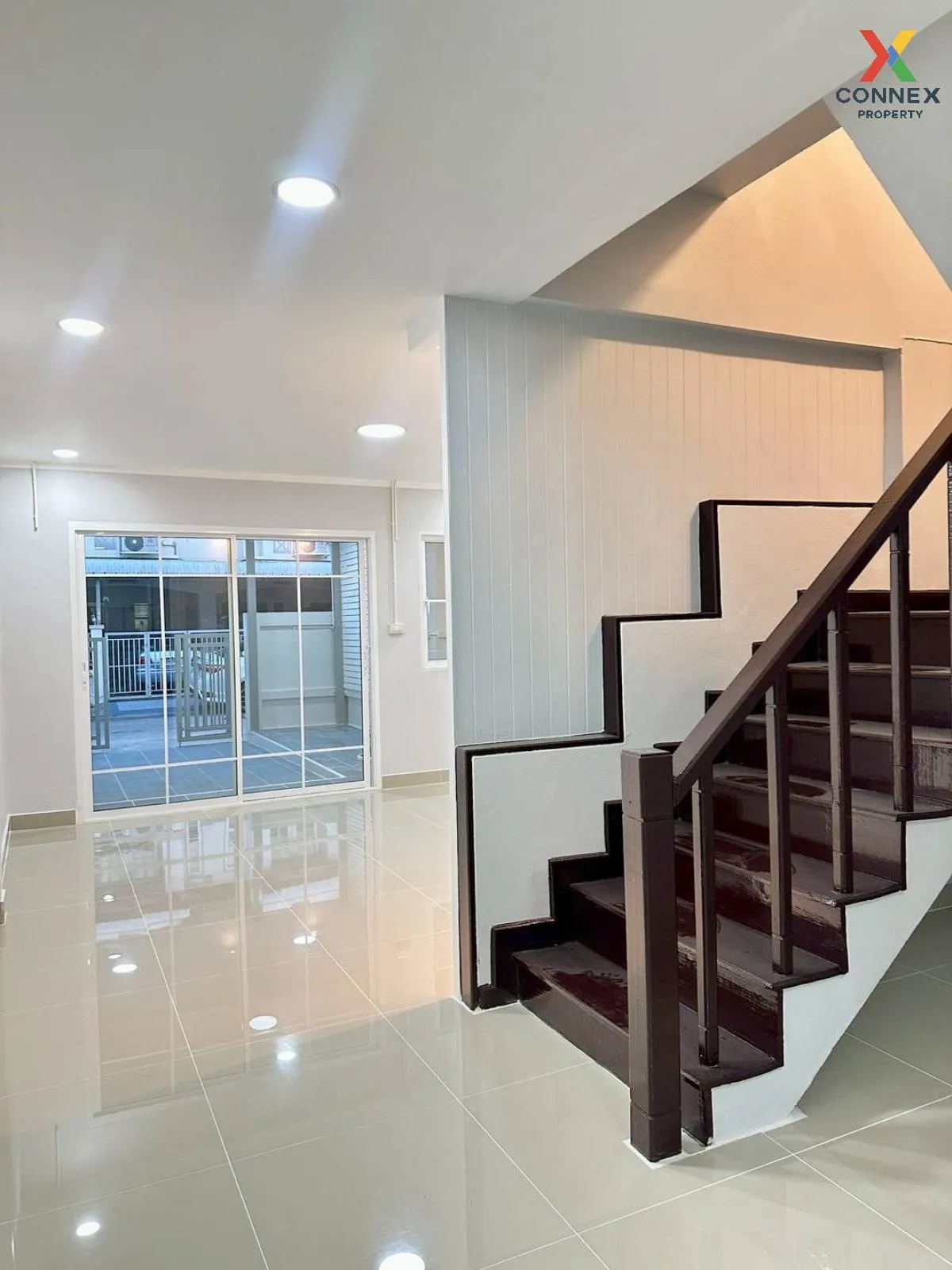 ขายทาวน์เฮ้าส์/ทาวน์โฮม  บ้านลุมพินี บางบัวทอง MRT-คลองบางไผ่ พิม