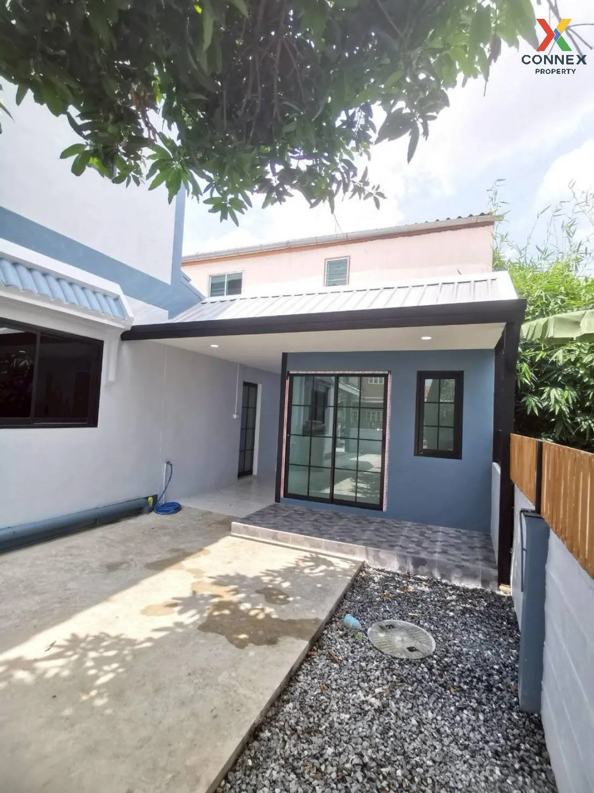 ขายทาวน์เฮ้าส์/ทาวน์โฮม  บ้านบัวทอง 4 บ้านกล้วย-ไทรน้อย รีโนเวทให 4