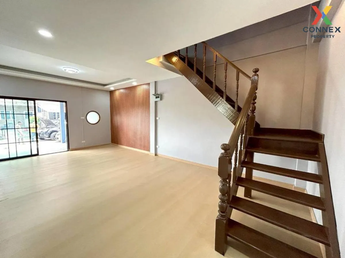 ขายทาวน์เฮ้าส์/ทาวน์โฮม  บ้านบัวทอง 4 บ้านกล้วย-ไทรน้อย รีโนเวทให