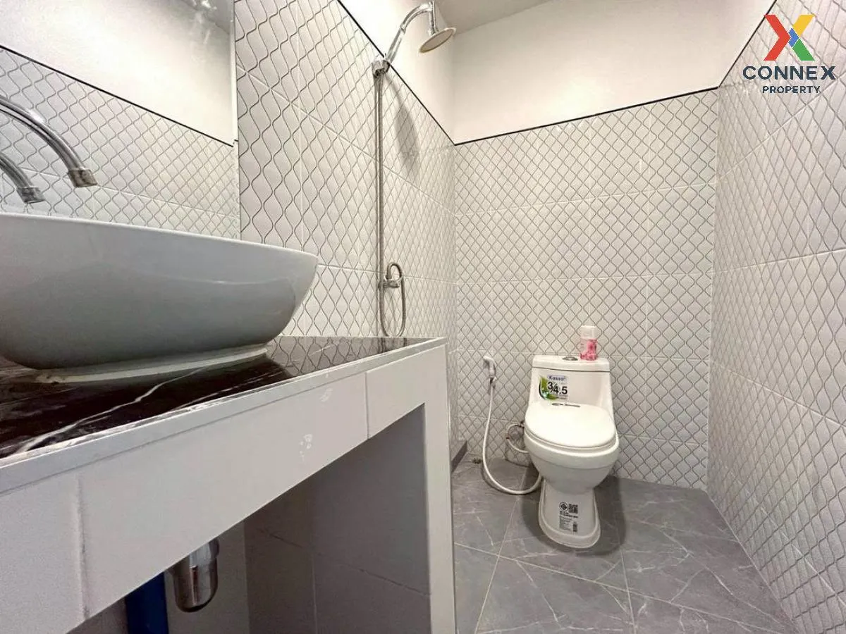 ขายทาวน์เฮ้าส์/ทาวน์โฮม  บ้านบัวทอง 4 บ้านกล้วย-ไทรน้อย รีโนเวทให
