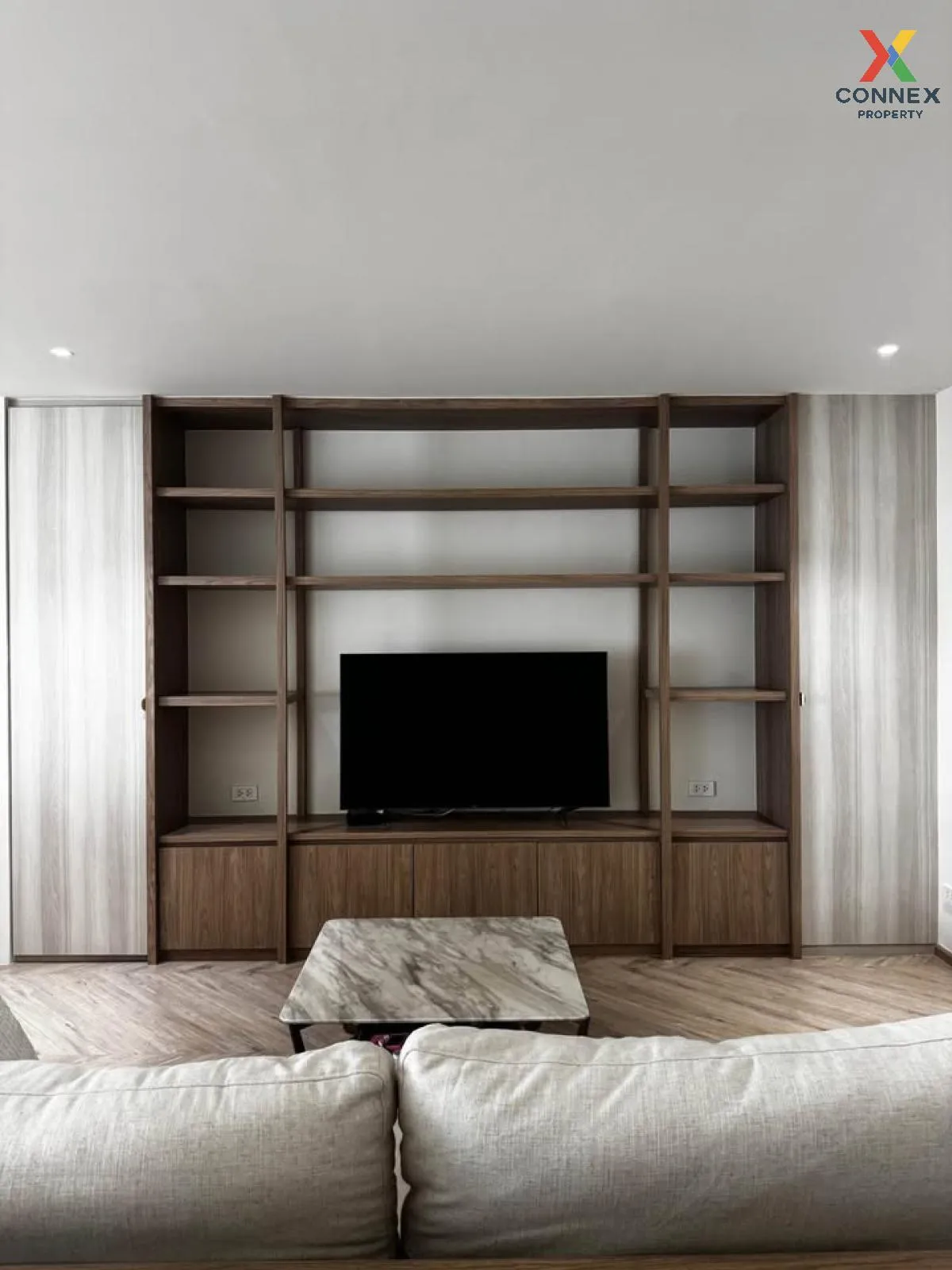 For Sale Condo , Rin House condo , corner unit , newly renovated 