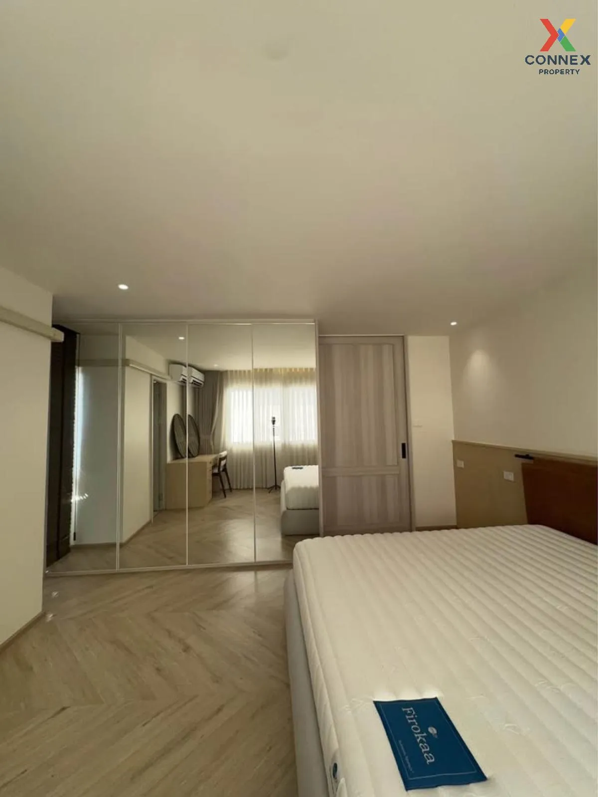 For Sale Condo , Rin House condo , corner unit , newly renovated 