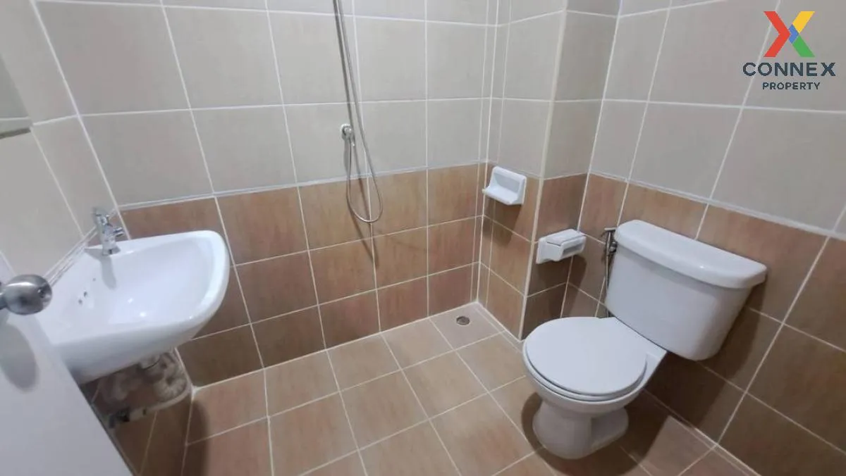 For Sale Townhouse/Townhome  , Baan Bua Thong Thani 8 , corner un