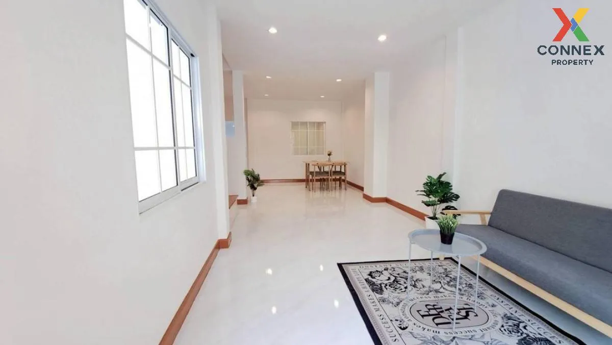 ขายทาวน์เฮ้าส์/ทาวน์โฮม  ลัลลี่วิลล์ ลำลูกกาคลอง 3 รีโนเวทใหม่ ลา