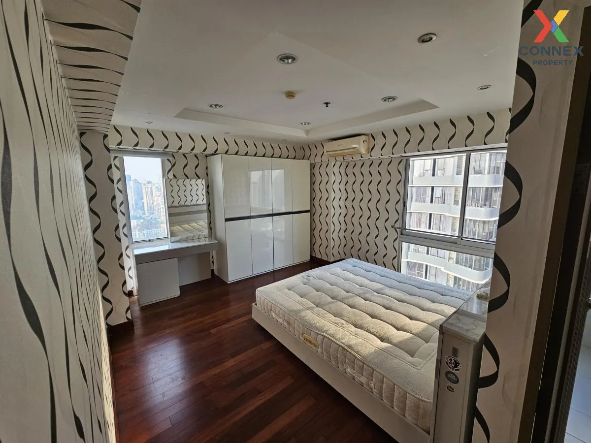 For Rent Condo , My Resort Bangkok , high floor , MRT-Phetchaburi 3