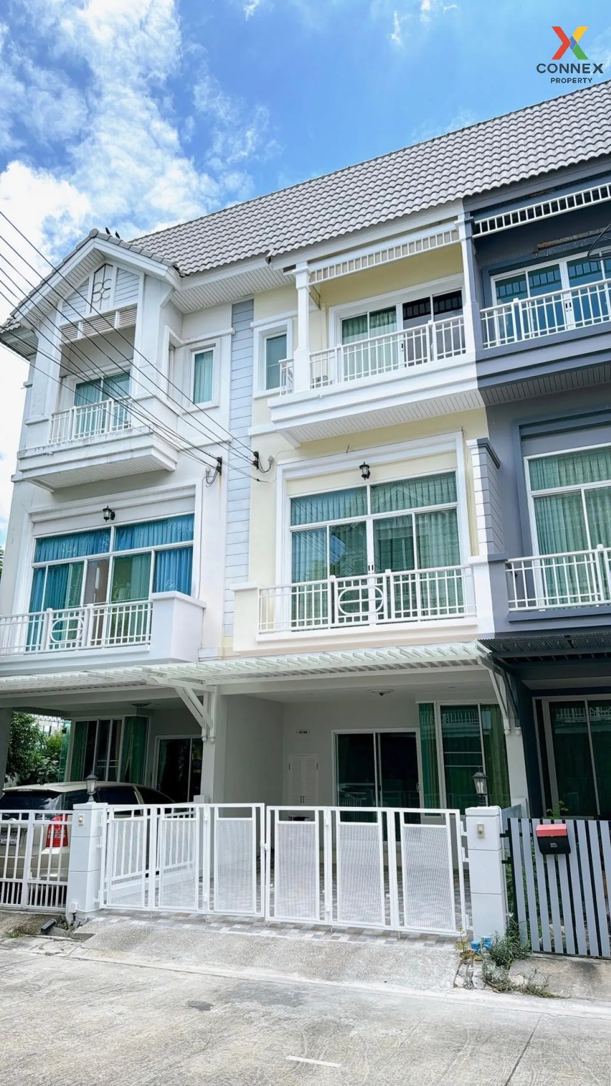 For Sale Townhouse/Townhome  , The Metro Rama 9 , newly renovated 1