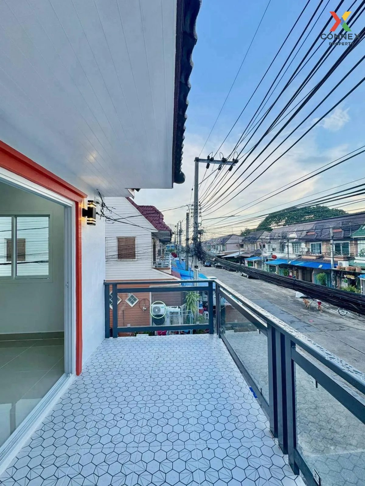 ขายทาวน์เฮ้าส์/ทาวน์โฮม  บ้านมนวดี พาร์ค ห้องมุม รีโนเวทใหม่ MRT-