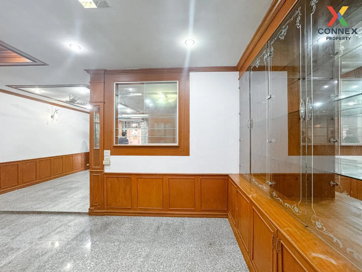 ขายทาวน์เฮ้าส์/ทาวน์โฮม  อิ่มอัมพร 1 MRT-จรัญฯ 13 วัดท่าพระ เขต บ 3