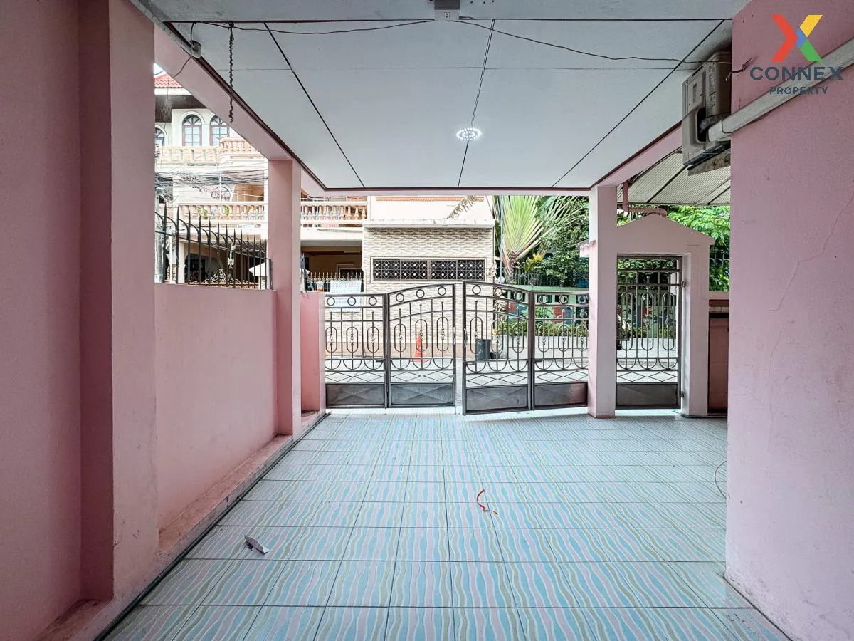 ขายทาวน์เฮ้าส์/ทาวน์โฮม  อิ่มอัมพร 1 MRT-จรัญฯ 13 วัดท่าพระ เขต บ 4