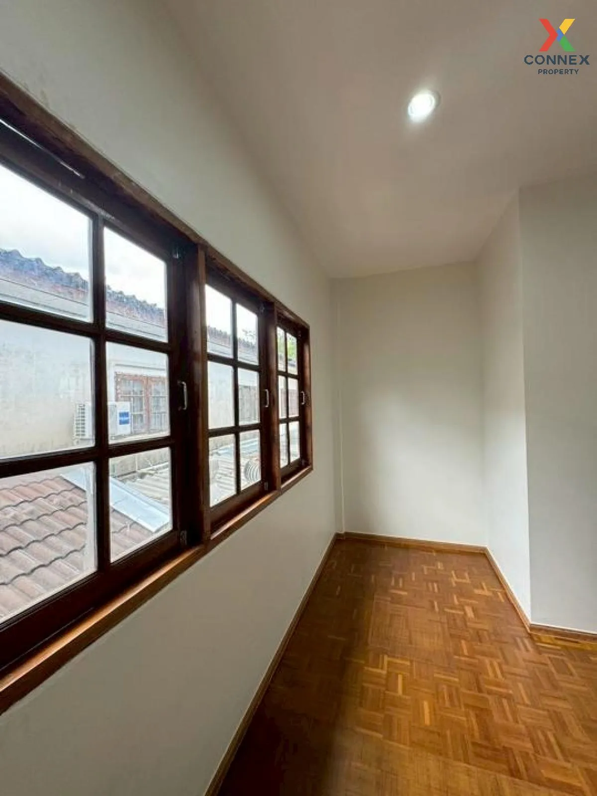 For Sale Townhouse/Townhome  , Petchpailin Phraya Suren 35 , Bang