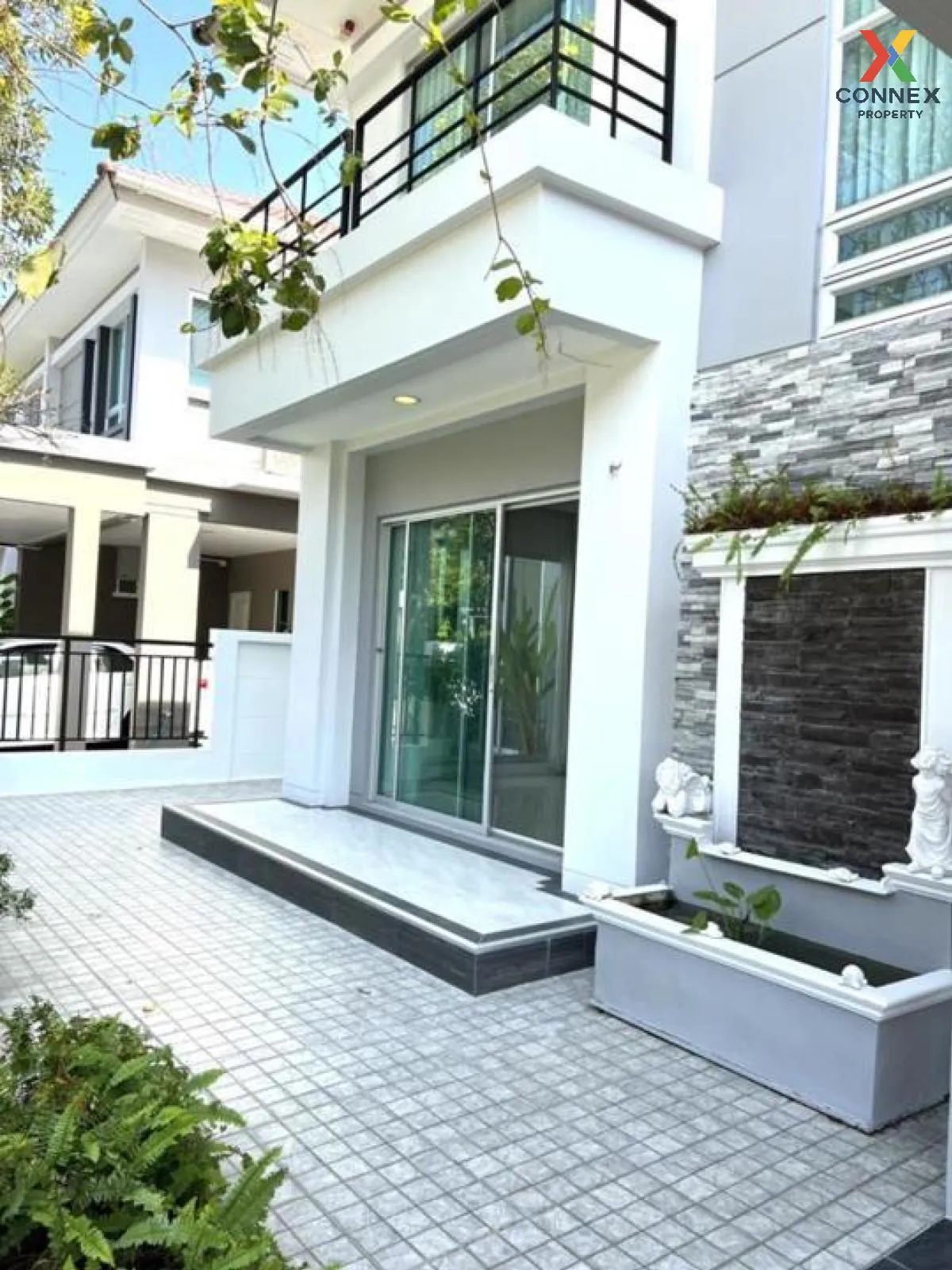 ขายบ้าน  ไลฟ์ บางกอก บูเลอวาร์ด รามอินทรา 105 MRT-บางชัน คันนายาว 2