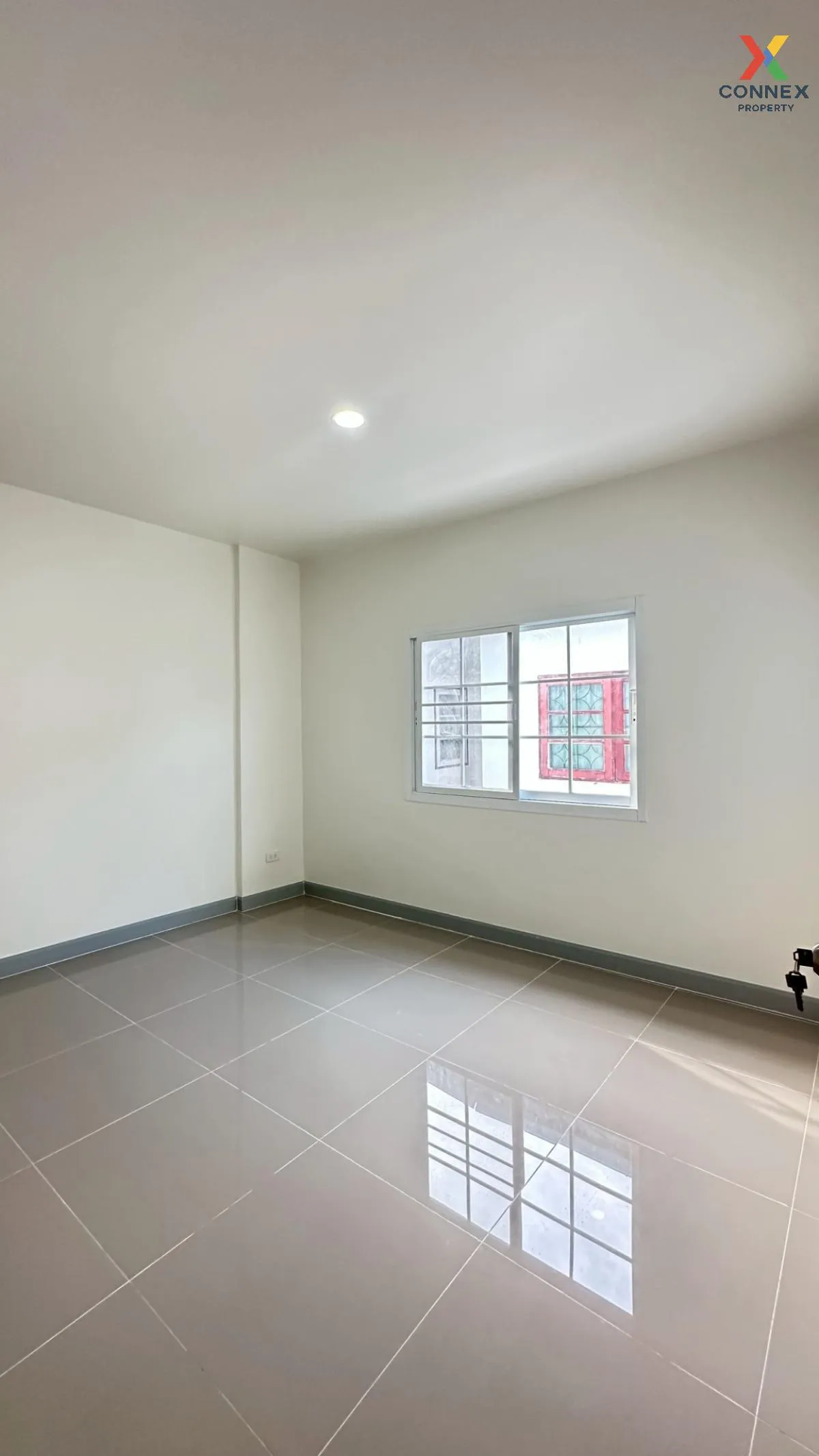ขายทาวน์เฮ้าส์/ทาวน์โฮม  สราญธร รังสิต คลอง 4 บึงยี่โถ ธัญบุรี ปท