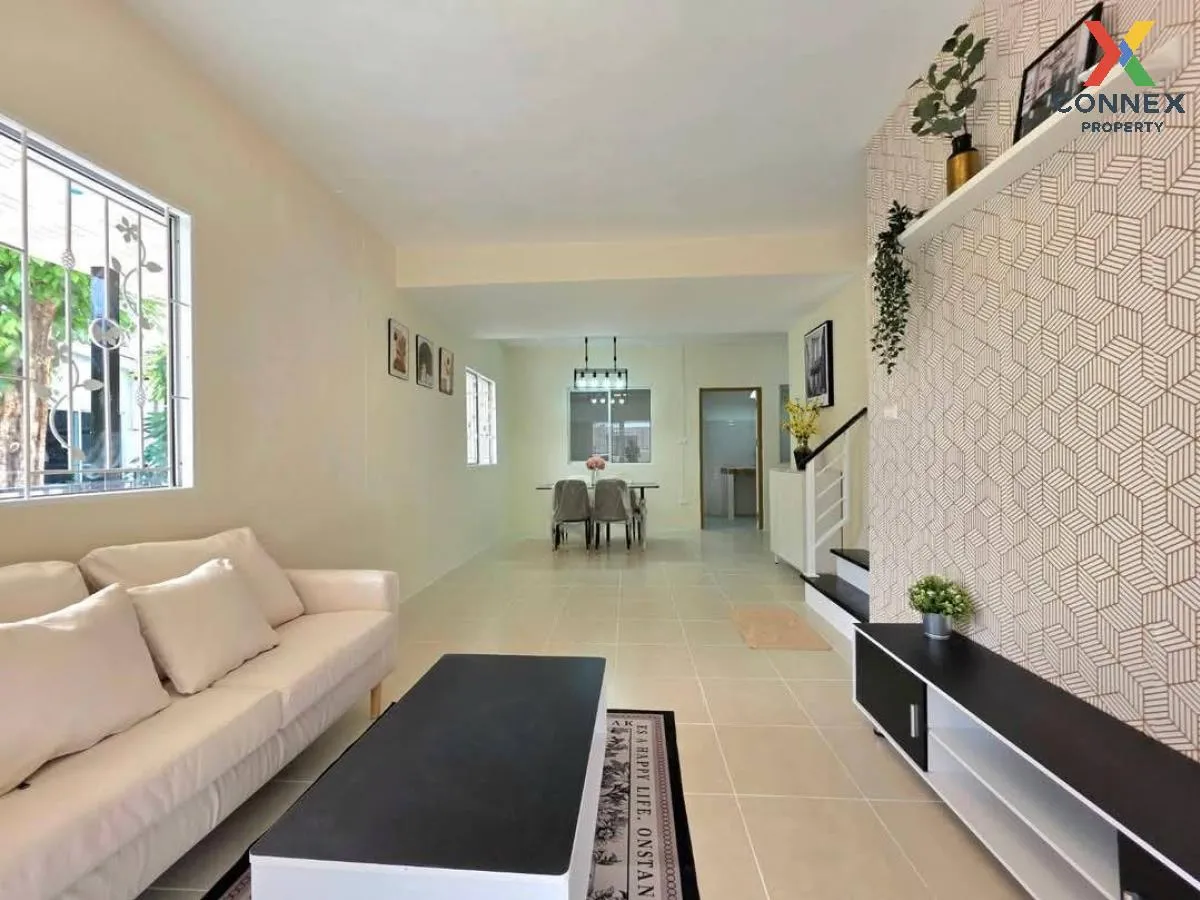For Sale Townhouse/Townhome  , Baan Pruksa 56 , corner unit , new