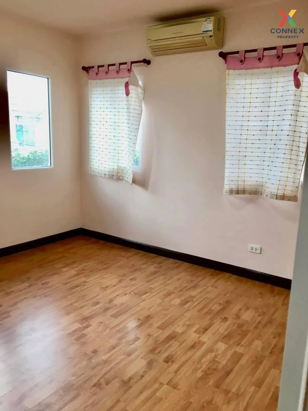 For Sale Townhouse/Townhome  , Pruksa Village 7 , Na Kluea , Phra