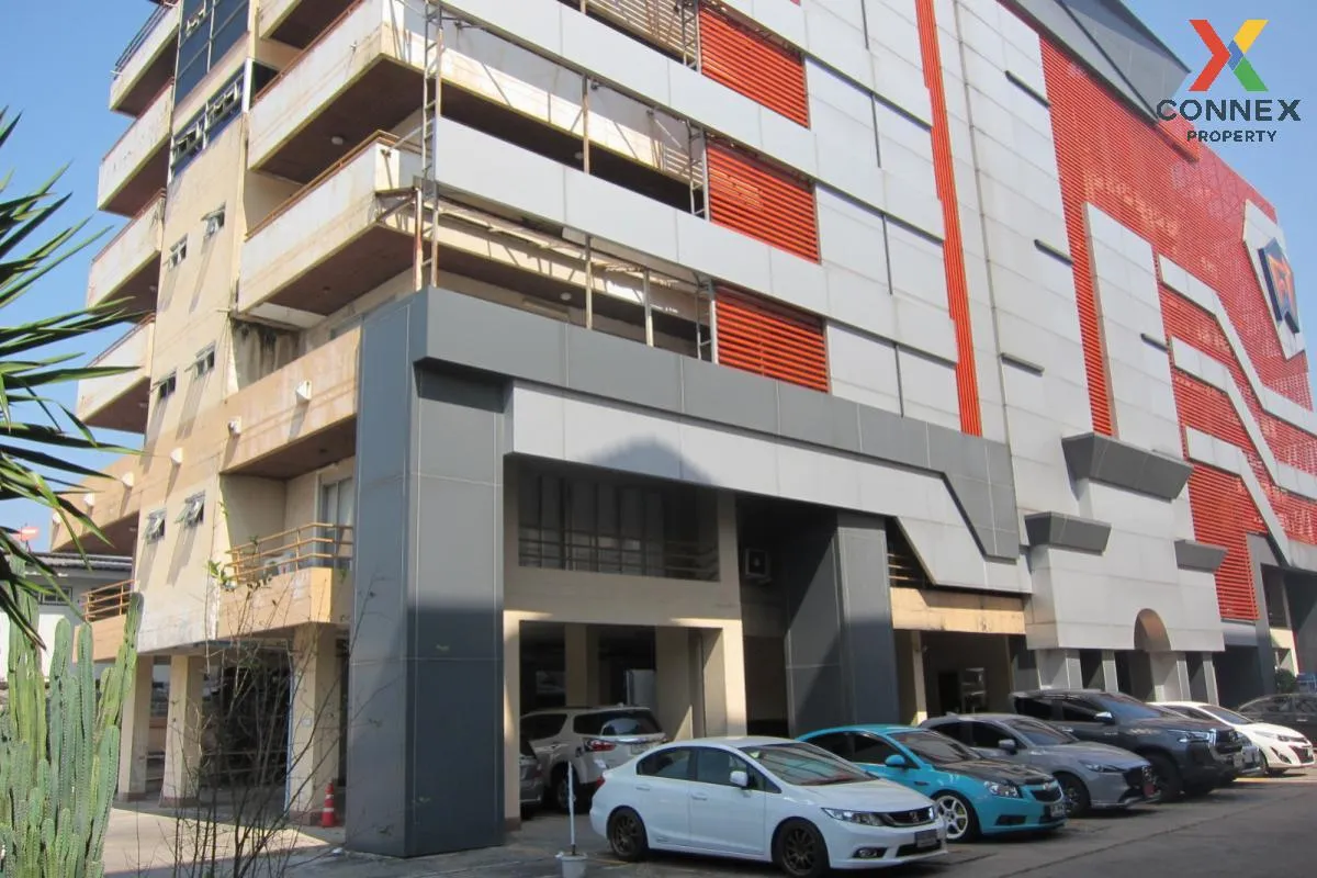 For Sale Office building for sale, City Point, with 3 residential