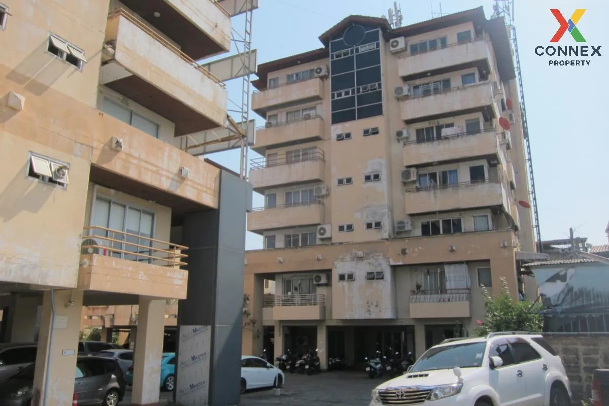 For Sale Office building for sale, City Point, with 3 residential