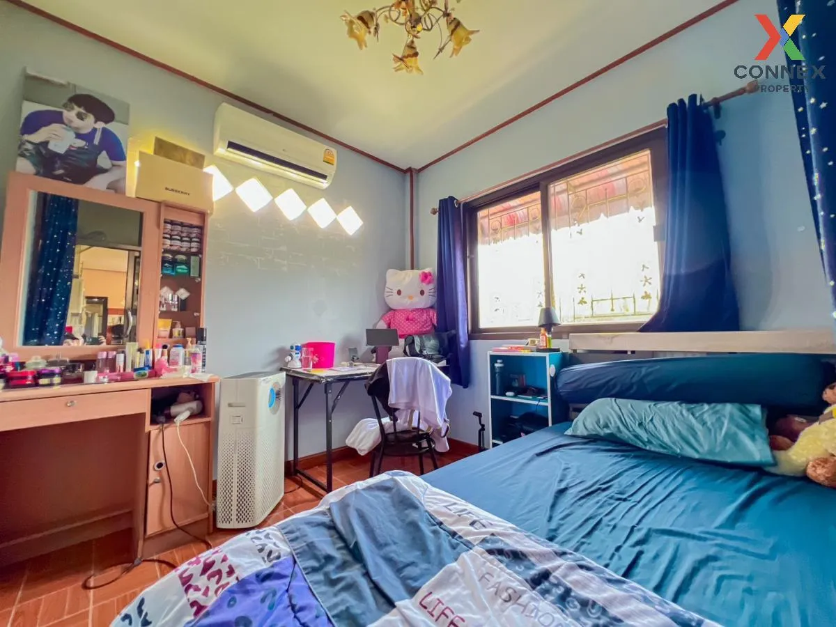 For Sale House , Arisara 3 Phase 2 , Khlong Phra Udom , Lat Lum K