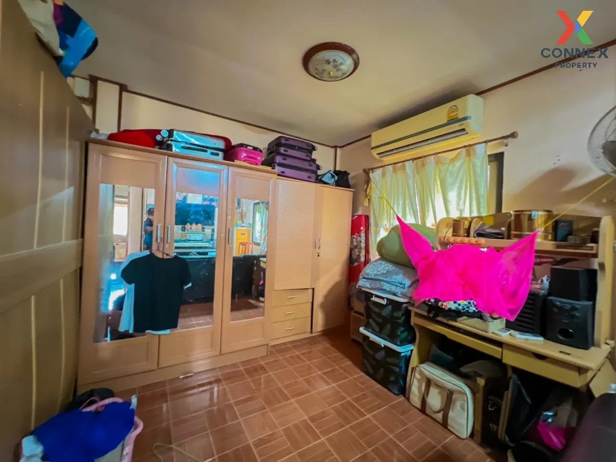 For Sale House , Arisara 3 Phase 2 , Khlong Phra Udom , Lat Lum K