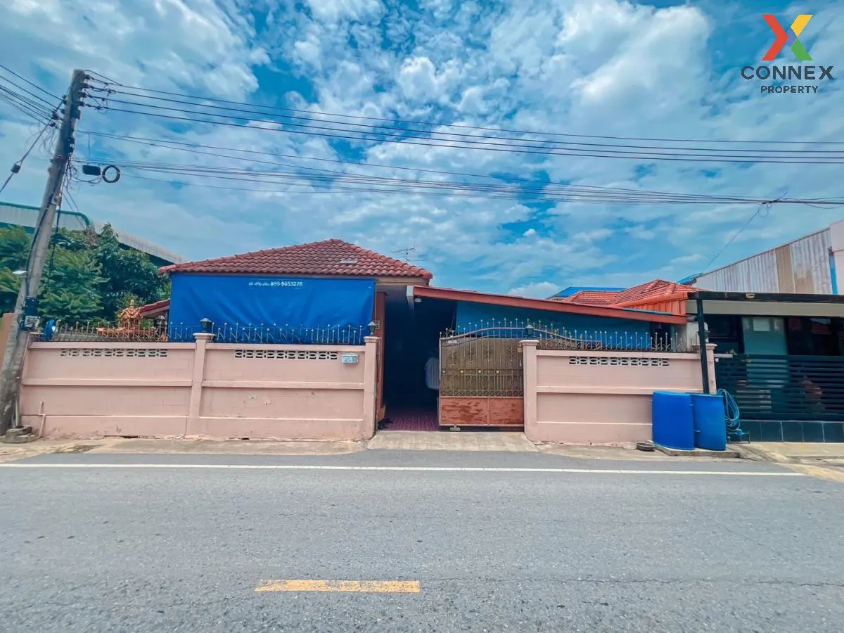 For Sale House , Arisara 3 Phase 2 , Khlong Phra Udom , Lat Lum K 1