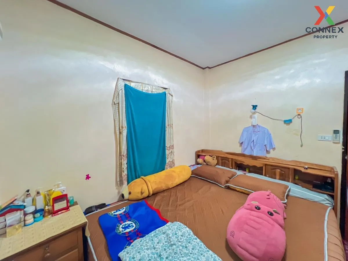 For Sale House , Arisara 3 Phase 2 , Khlong Phra Udom , Lat Lum K