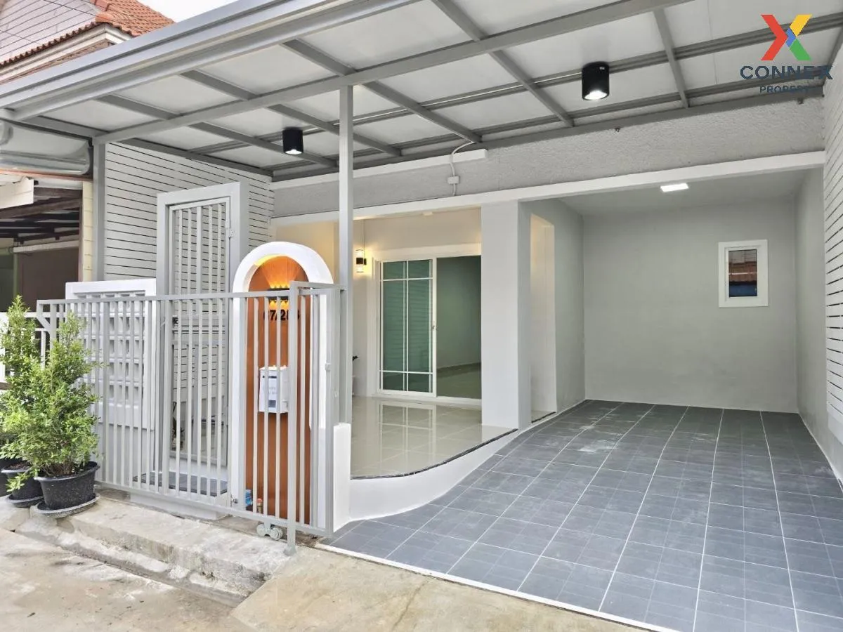 For Sale Townhouse/Townhome  , Baan Pruksa 33 Bangbuathong , newl 3