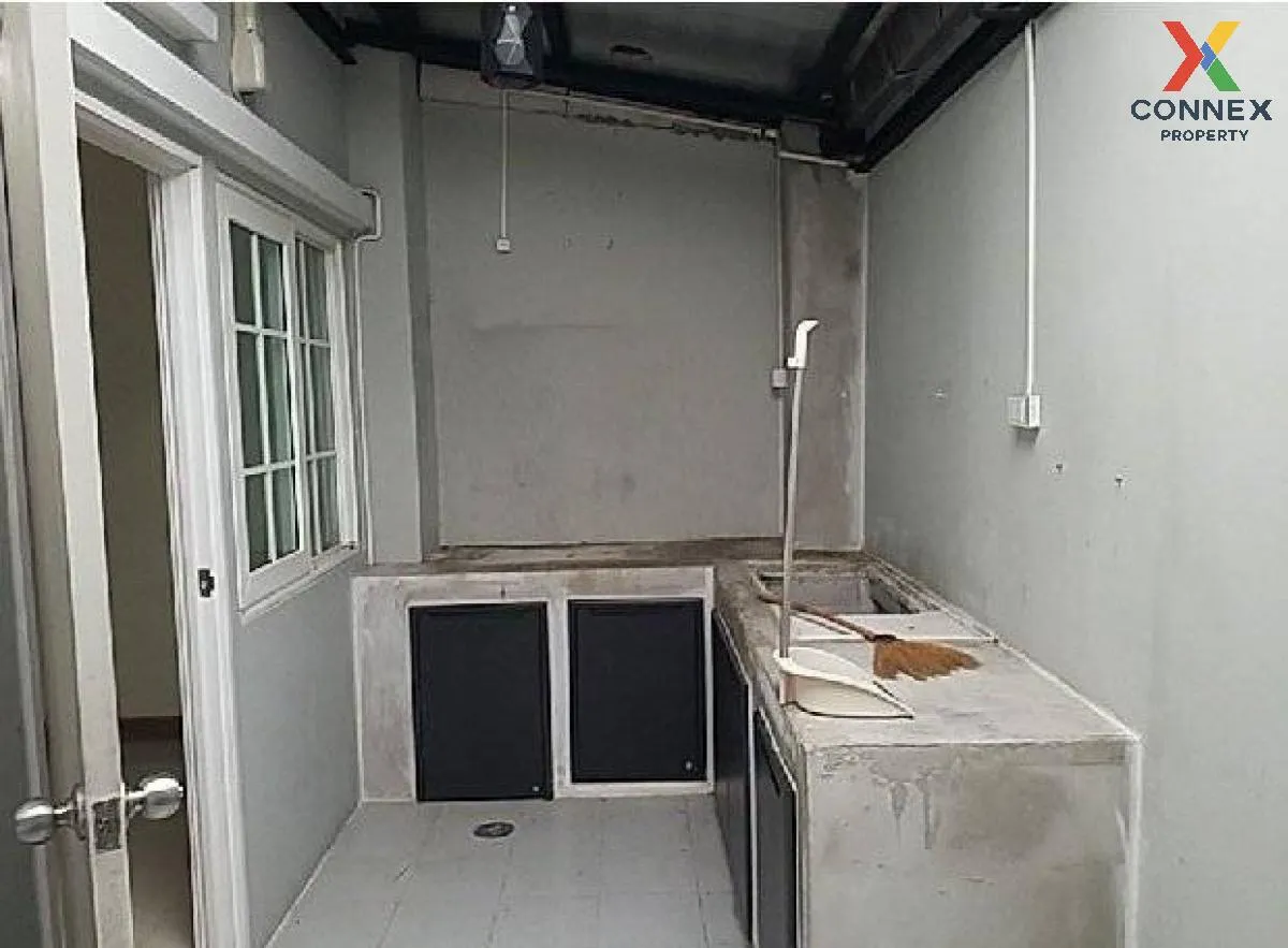 For Sale Townhouse/Townhome  , Golden Town 3 Bangna-Suanluang , w