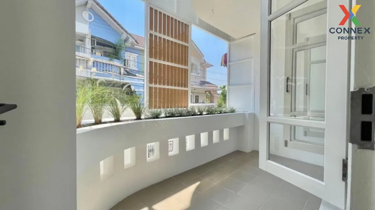For Sale Townhouse/Townhome  , Nandana Garden Chaengwattana , new