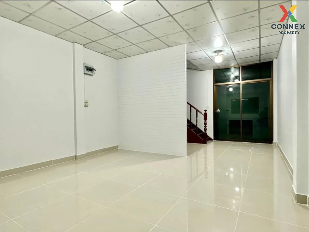 ขายทาวน์เฮ้าส์/ทาวน์โฮม  บ้านบัวทอง 4 บ้านกล้วย-ไทรน้อย รีโนเวทให