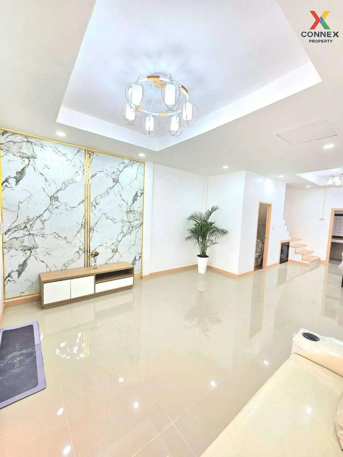 For Sale Townhouse/Townhome  , Chr. Rungruang 6 , newly renovated