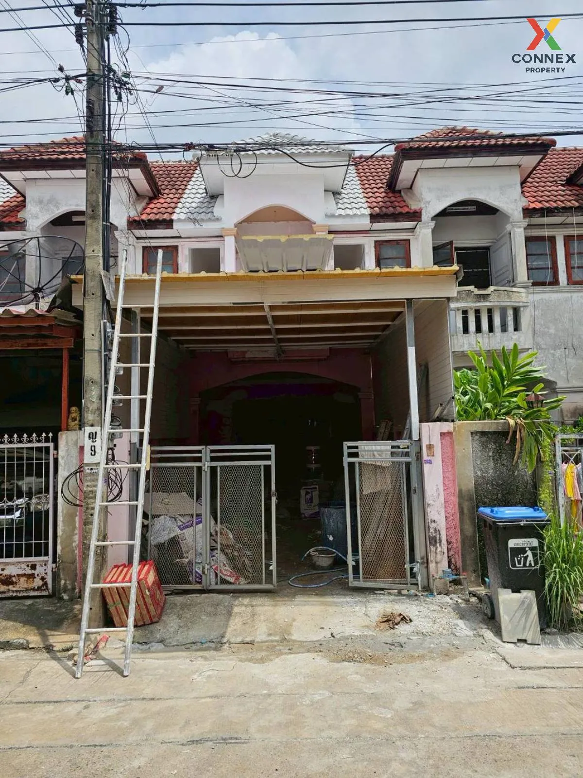 ขายทาวน์เฮ้าส์/ทาวน์โฮม  ช. รุ่งเรือง 6 รีโนเวทใหม่ บางรักพัฒนา บ 1