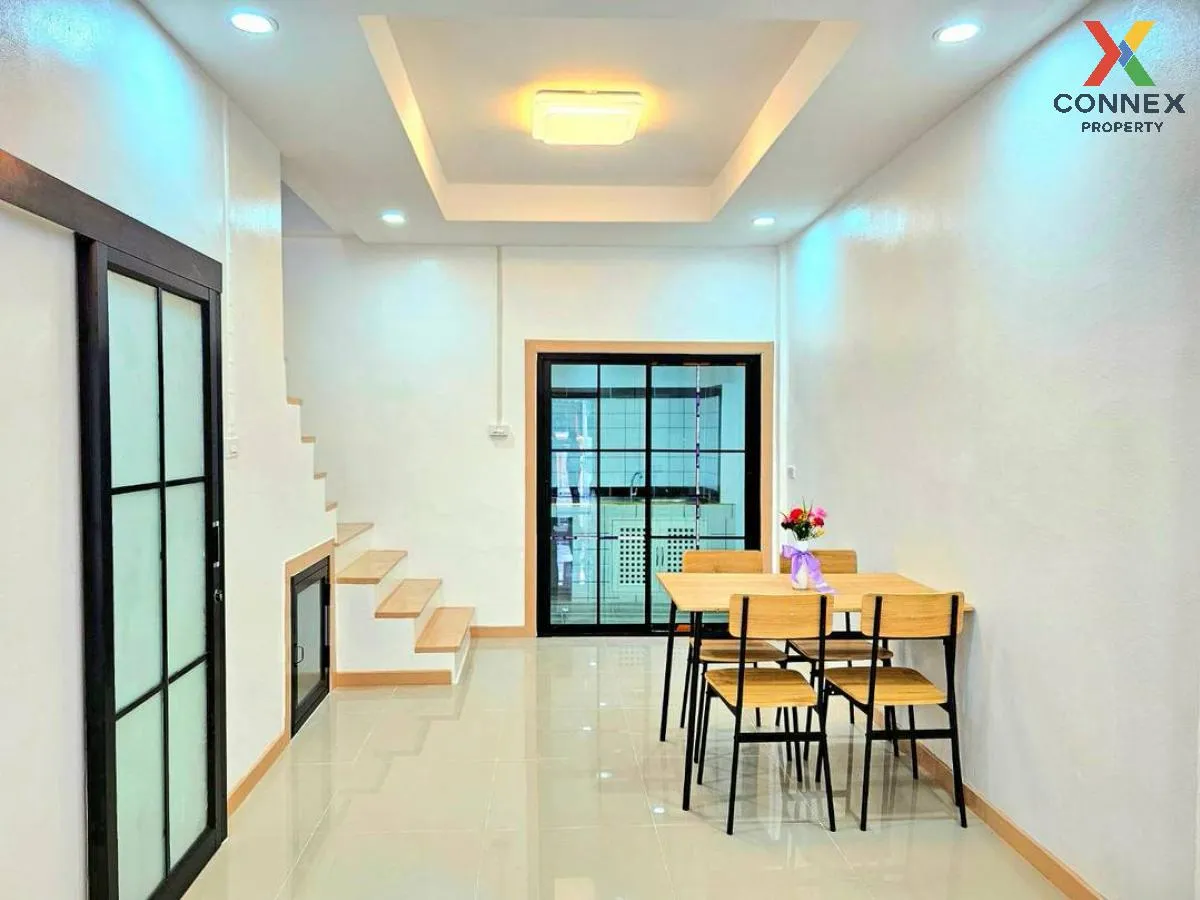ขายทาวน์เฮ้าส์/ทาวน์โฮม  ช. รุ่งเรือง 6 รีโนเวทใหม่ บางรักพัฒนา บ