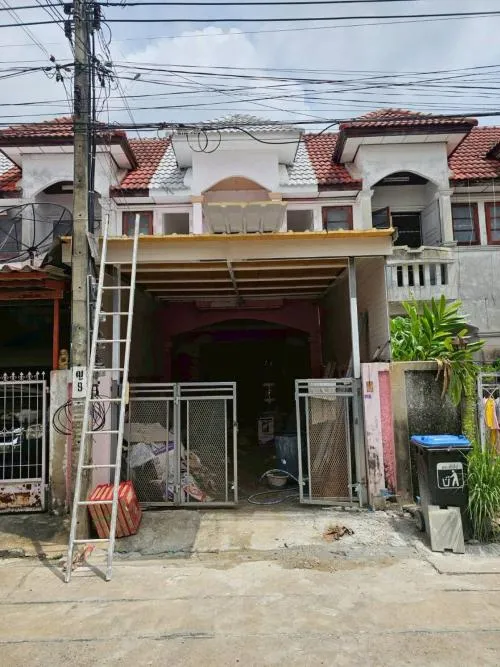 ขายทาวน์เฮ้าส์/ทาวน์โฮม  ช. รุ่งเรือง 6 รีโนเวทใหม่ บางรักพัฒนา บางบัวทอง นนทบุรี CX-121909