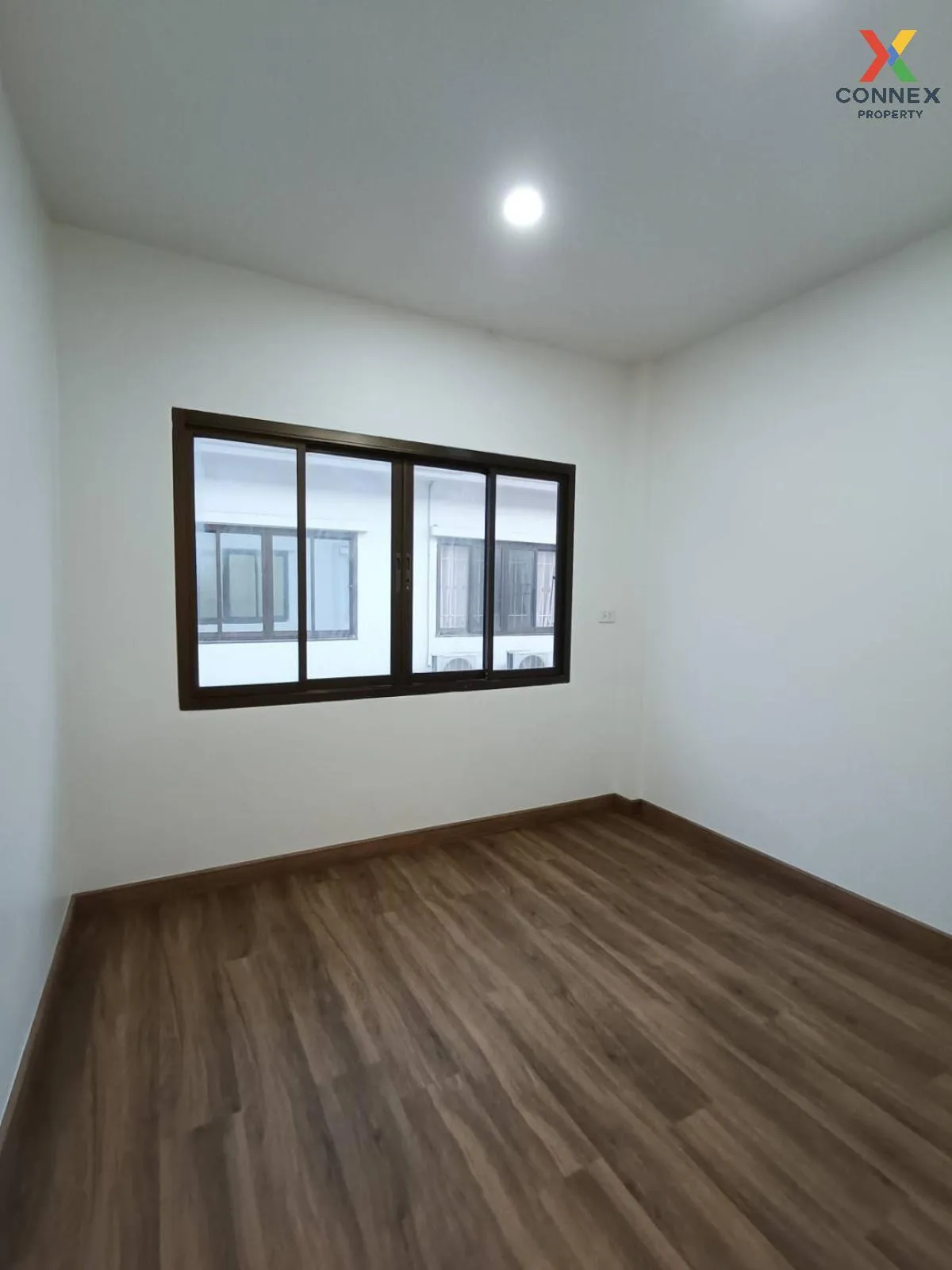 For Sale Townhouse/Townhome  , Thipphiman Baan Rim Khlong , newly