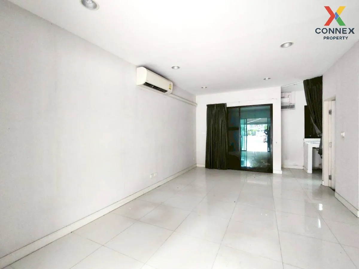 For Sale Townhouse/Townhome  , BAAN KLANG MUANG NGAMWONGWAN , riv