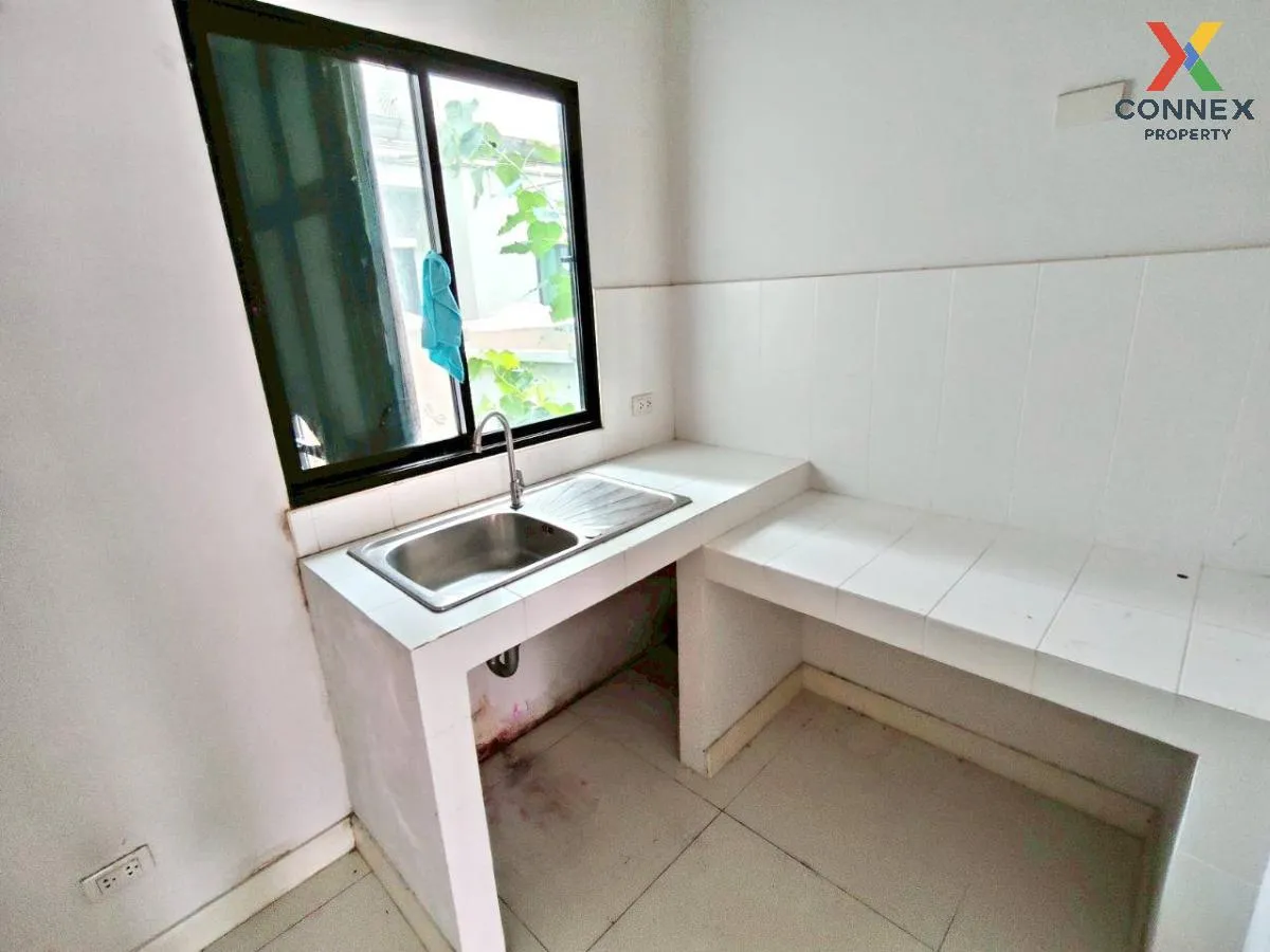 For Sale Townhouse/Townhome  , BAAN KLANG MUANG NGAMWONGWAN , riv