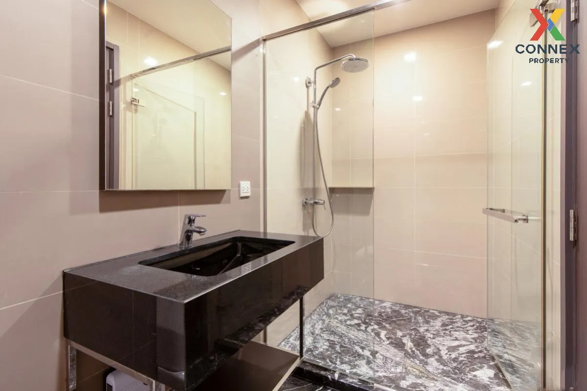 For Rent Condo , EDGE Sukhumvit 23 , high floor , corner unit , B