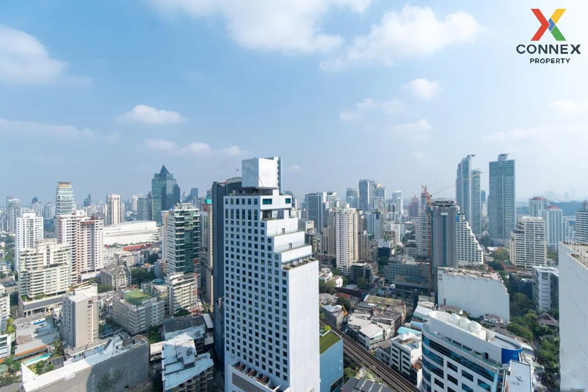 For Rent Condo , EDGE Sukhumvit 23 , high floor , corner unit , B