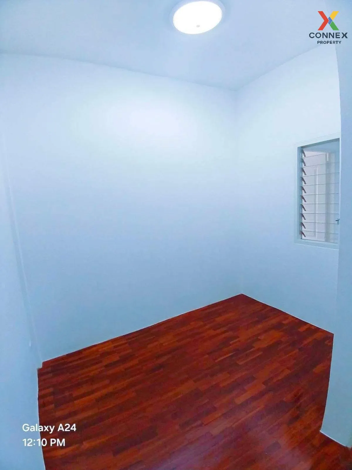 For Sale Townhouse/Townhome  , Baan Piya Wararom 3  , newly renov