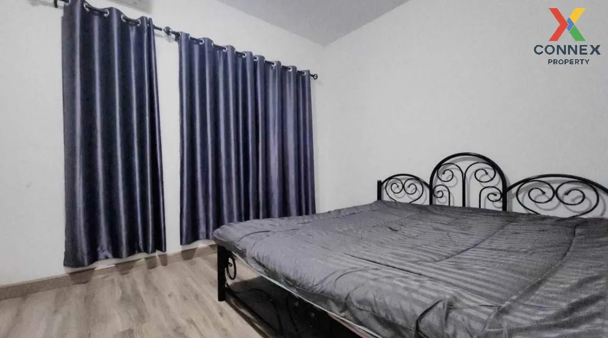 For Rent Townhouse/Townhome  , Verve Phetkasem 81 , corner unit ,