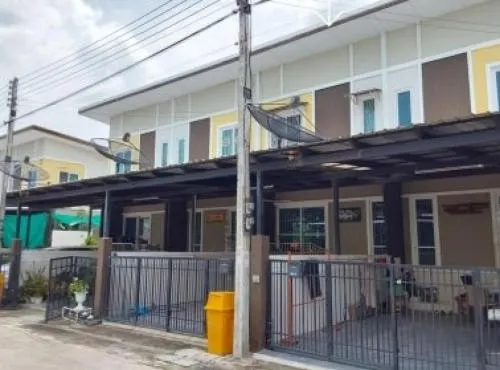 ขายทาวน์เฮ้าส์/ทาวน์โฮม  บ้านฉัตรหลวง โครงการ 15 ปทุมธานี บางเตย สามโคก ปทุมธานี CX-122462
