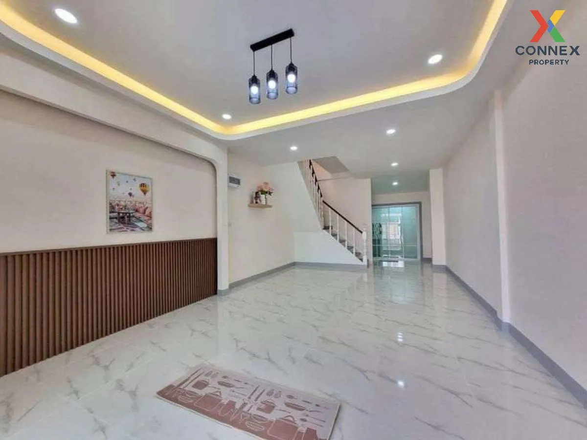 ขายทาวน์เฮ้าส์/ทาวน์โฮม  บ้านพฤกษา 3 บางบัวทอง รีโนเวทใหม่ บางคูร