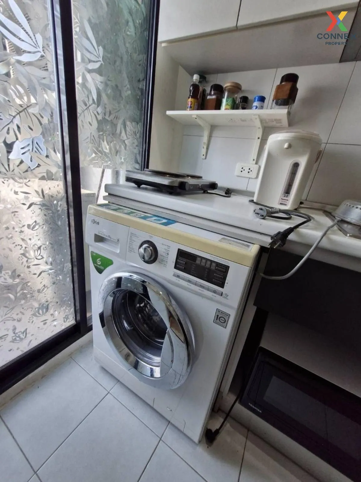 For Rent Condo , The Base Chaengwattana , corner unit , Khlong Kl