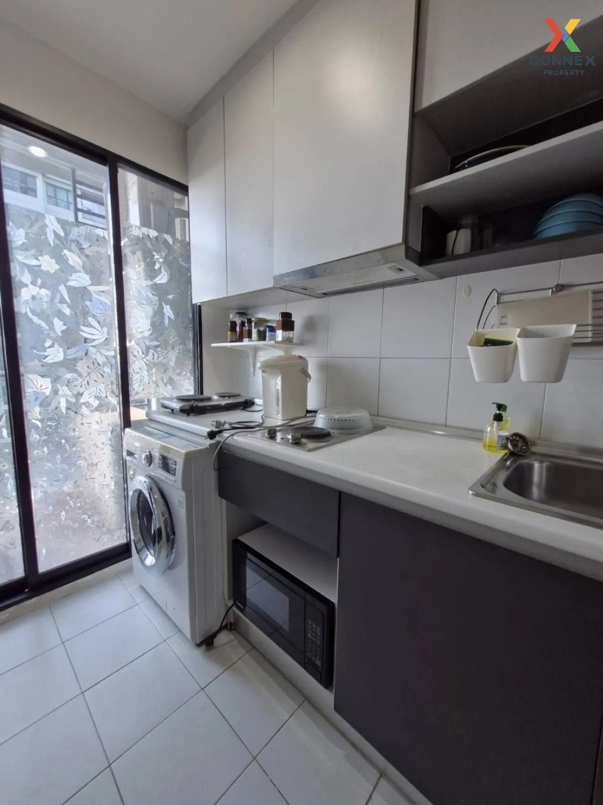 For Rent Condo , The Base Chaengwattana , corner unit , Khlong Kl