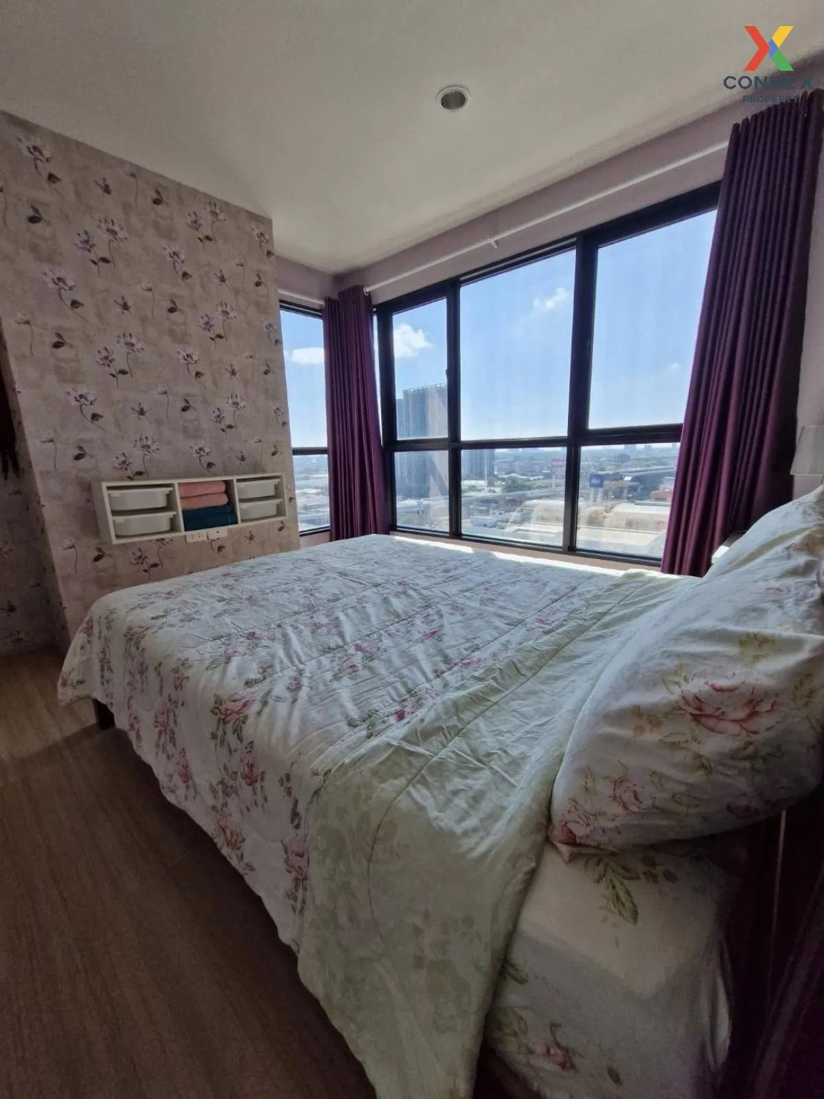 For Rent Condo , The Base Chaengwattana , corner unit , Khlong Kl
