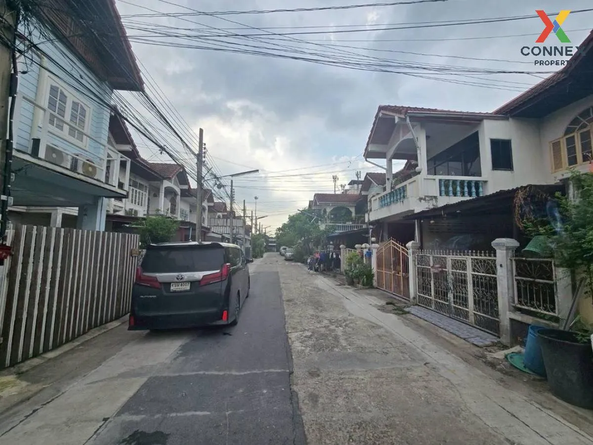 ขายทาวน์เฮ้าส์/ทาวน์โฮม  บ้านเรือนทอง นิเวศน์ MRT-บางชัน คันนายาว 2