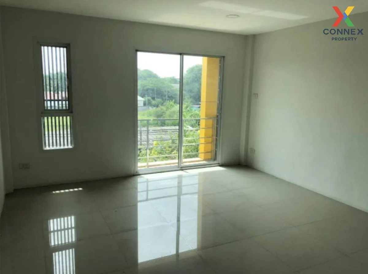 For Sale Townhouse/Townhome  , Thannrada Samphran 12 , Rai Khing 
