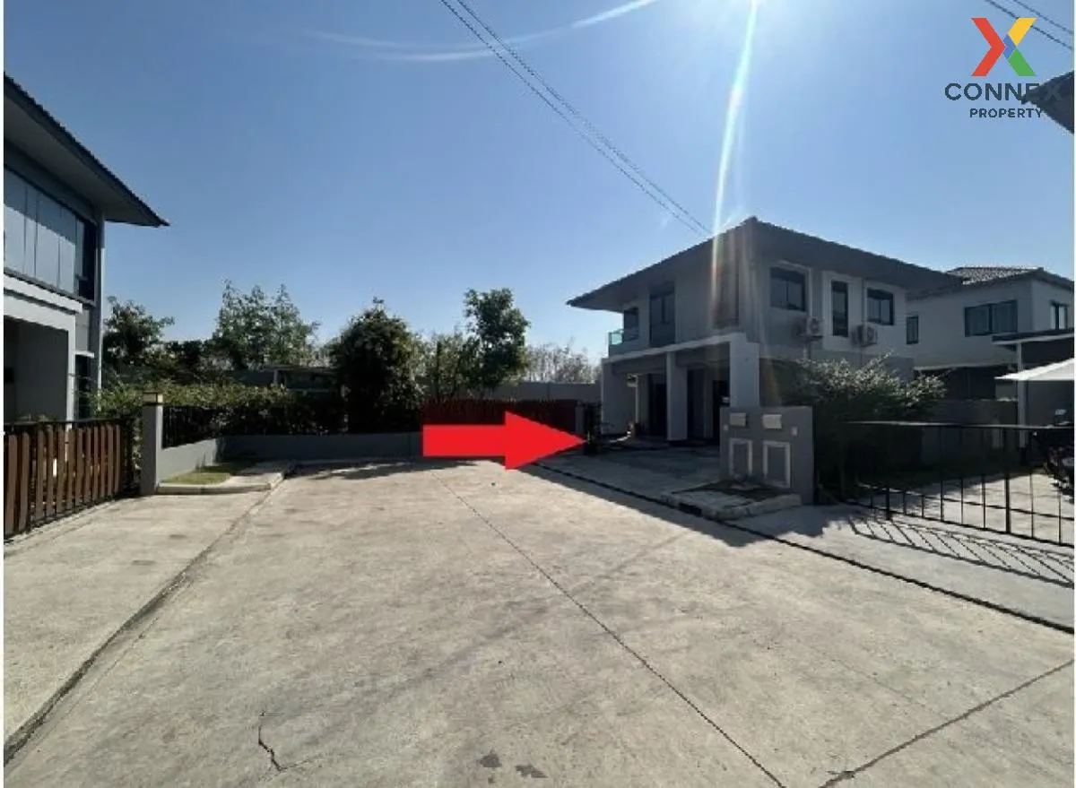 For Sale House , Kanasiri Salaya-Pinklao , corner unit , wide fro
