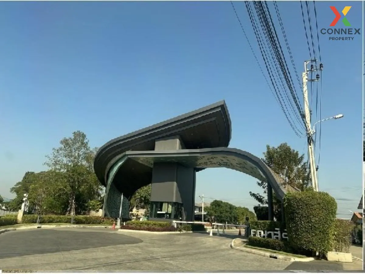 For Sale House , Kanasiri Salaya-Pinklao , corner unit , wide fro